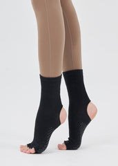 Open-Toe Ankle Yoga Socks - Black