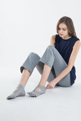 TOEZ Yoga Socks - Gray