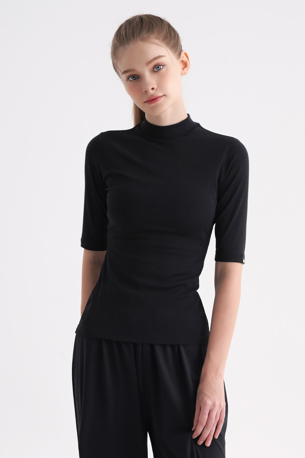 Ribbed Mock-Neck Short-Sleeve Top - Black